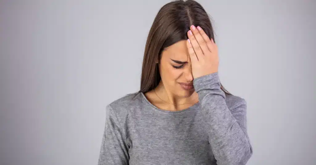 eye infection symptoms