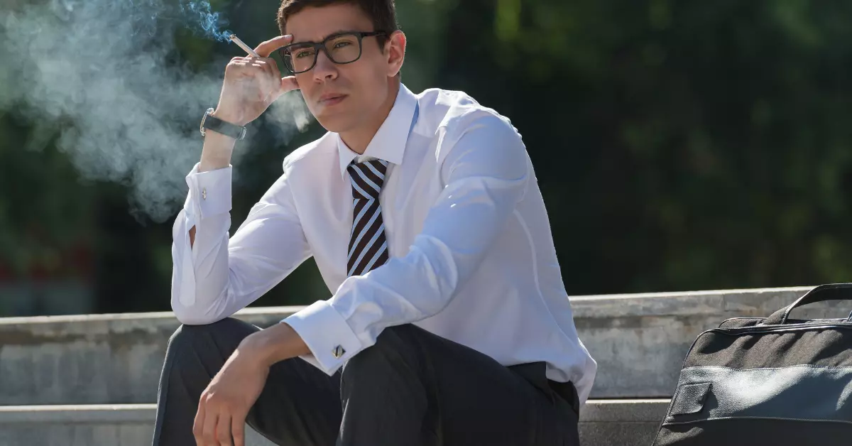 does smoking cause hair loss